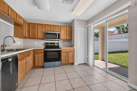 Casa en venta en Riverview, Florida, 5 dormitorios, 211.82 m2 № 2207208 - foto 11
