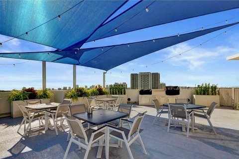 Copropriété à louer à Hollywood, Floride: 1 chambre, 73.86 m2 № 2382881 - photo 6