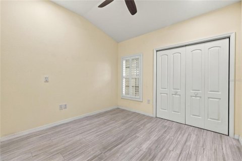 House in Palm Harbor, Florida 3 bedrooms, 185.9 sq.m. № 2426038 - photo 18