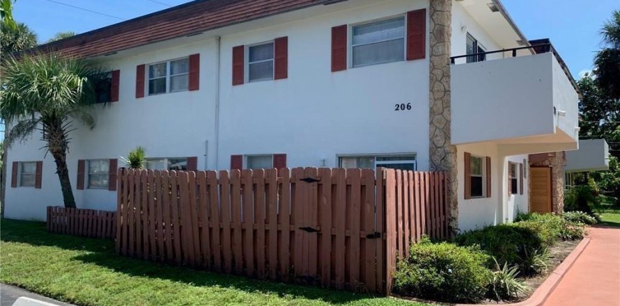 Condo à Pompano Beach, Floride, 2 chambres  № 2084432