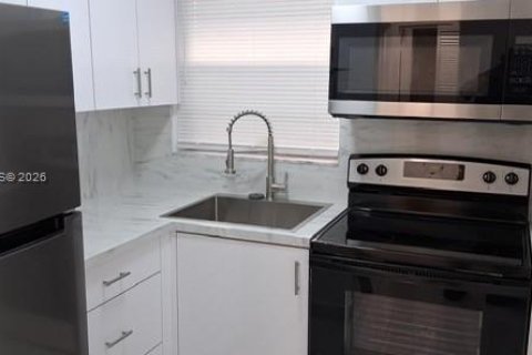 Снять в аренду виллу или дом в Холливуд, Флорида 1 спальня, 357.67м2, № 1998744 - фото 7