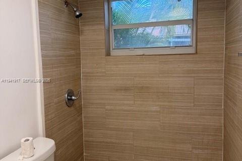 Снять в аренду виллу или дом в Холливуд, Флорида 1 спальня, 357.67м2, № 1998744 - фото 5