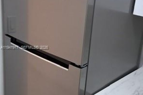 Снять в аренду виллу или дом в Холливуд, Флорида 1 спальня, 357.67м2, № 1998744 - фото 2