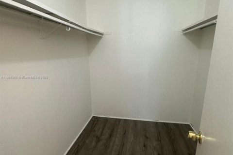 Copropriété à louer à Homestead, Floride: 2 chambres, 99.87 m2 № 1949691 - photo 15