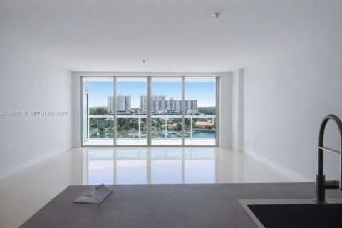 Condo à Sunny Isles Beach, Floride, 3 chambres  № 2290199