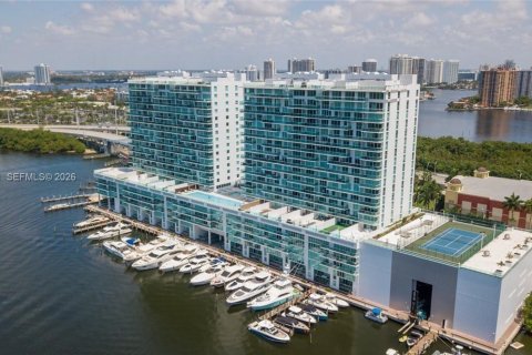 Copropriété à louer à Sunny Isles Beach, Floride: 3 chambres, 158.4 m2 № 2290199 - photo 8
