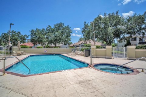 House in Pompano Beach, Florida 3 bedrooms, 148.64 sq.m. № 2272549 - photo 18