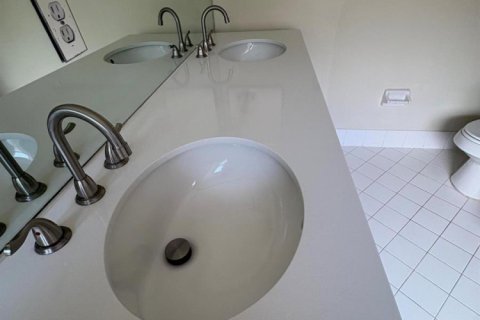 House in Pompano Beach, Florida 3 bedrooms, 148.64 sq.m. № 2272549 - photo 12