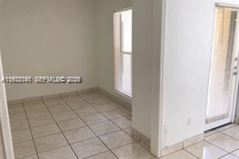 Condo in Coral Springs, Florida, 2 bedrooms  № 1991887 - photo 11