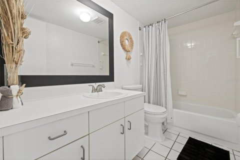 Copropriété à vendre à Tampa, Floride: 2 chambres, 93 m2 № 1907478 - photo 28