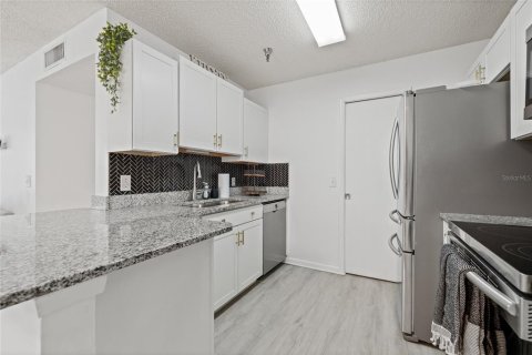 Copropriété à vendre à Tampa, Floride: 2 chambres, 93 m2 № 1907478 - photo 9