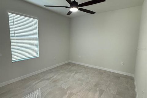 House in Deltona, Florida 3 bedrooms, 172.52 sq.m. № 1569649 - photo 26