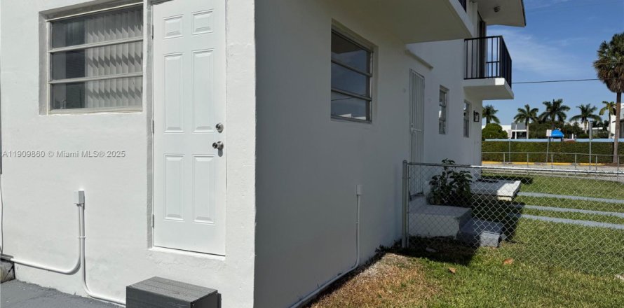 Studio à Miami, Floride № 1968403