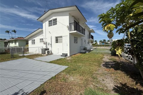 Villa ou maison à louer à Miami, Floride: 203.73 m2 № 1968403 - photo 2