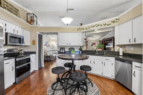 Villa ou maison à vendre à Mulberry, Floride: 3 chambres, 185.8 m2 № 2418335 - photo 4