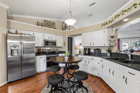 Villa ou maison à vendre à Mulberry, Floride: 3 chambres, 185.8 m2 № 2418335 - photo 2