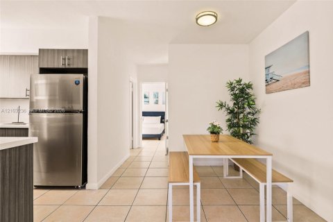 Condo à Miami Beach, Floride, 1 chambre  № 2407869