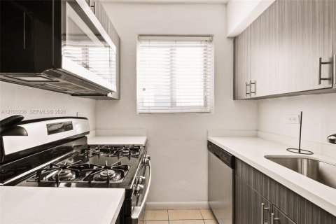 Copropriété à louer à Miami Beach, Floride: 1 chambre, 50.63 m2 № 2407869 - photo 8