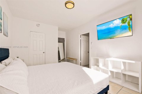 Copropriété à louer à Miami Beach, Floride: 1 chambre, 50.63 m2 № 2407869 - photo 16