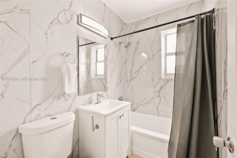 Copropriété à louer à Miami Beach, Floride: 1 chambre, 50.63 m2 № 2407869 - photo 17