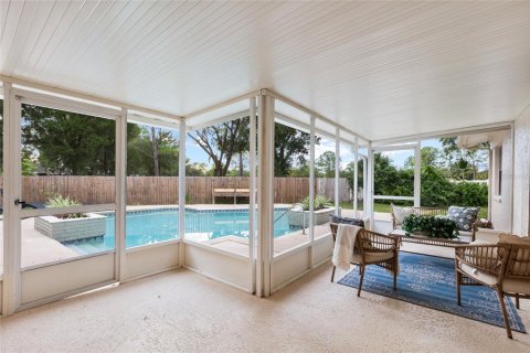 Villa ou maison à vendre à Tampa, Floride: 4 chambres, 187.01 m2 № 2407140 - photo 3