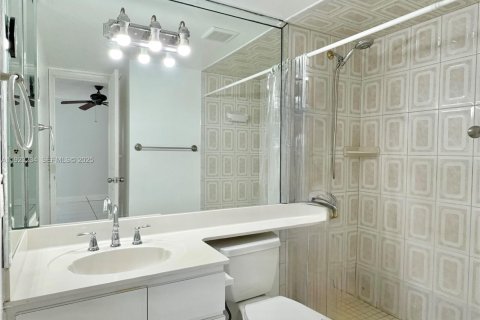 Copropriété à louer à Miami, Floride: 1 chambre, 66.43 m2 № 1976914 - photo 16