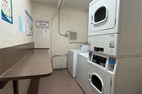 Copropriété à louer à Miami, Floride: 1 chambre, 66.43 m2 № 1976914 - photo 19