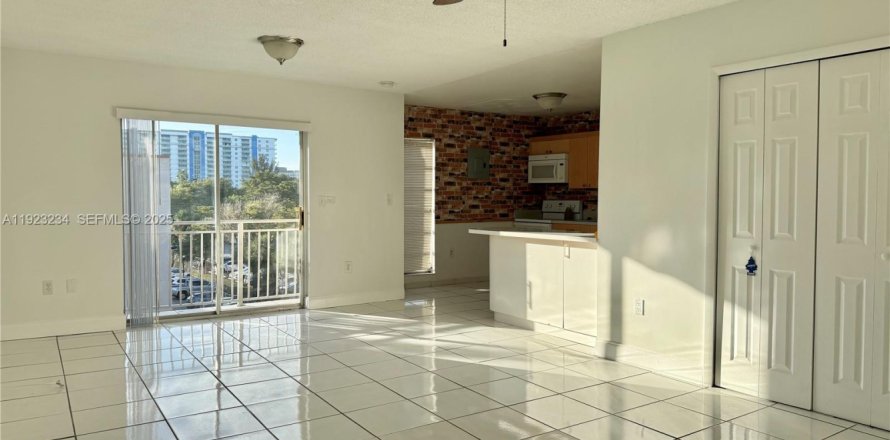 Condo à Miami, Floride, 1 chambre № 1976914