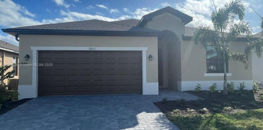 Villa ou maison à Port Charlotte, Floride 3 chambres № 1758522