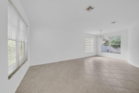 Villa ou maison à vendre à Miramar, Floride: 4 chambres, 209.96 m2 № 2428152 - photo 15