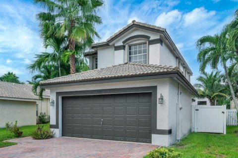 Villa ou maison à vendre à Miramar, Floride: 4 chambres, 209.96 m2 № 2428152 - photo 2