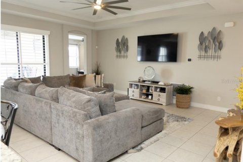 House in Spring Hill, Florida 4 bedrooms, 265.79 sq.m. № 2217742 - photo 5