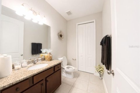 House in Spring Hill, Florida 4 bedrooms, 265.79 sq.m. № 2217742 - photo 16