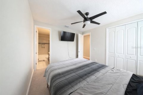 House in Spring Hill, Florida 4 bedrooms, 265.79 sq.m. № 2217742 - photo 25
