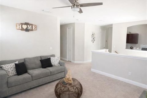 House in Spring Hill, Florida 4 bedrooms, 265.79 sq.m. № 2217742 - photo 18