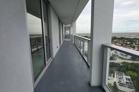 Copropriété à louer à Sunrise, Floride: 3 chambres, 117.24 m2 № 2386948 - photo 3