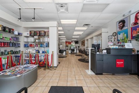 Immobilier commercial à vendre à Orlando, Floride № 2205417 - photo 5
