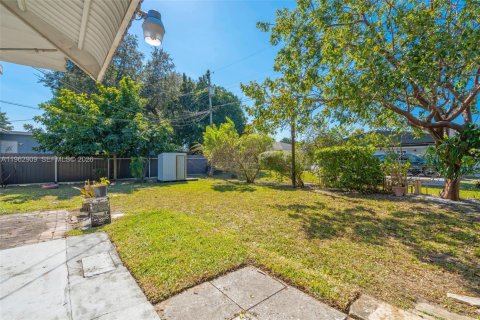 Villa ou maison à vendre à Miami Gardens, Floride: 4 chambres, 111.48 m2 № 2024180 - photo 30