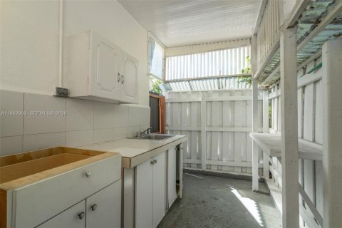 Villa ou maison à vendre à Miami Gardens, Floride: 4 chambres, 111.48 m2 № 2024180 - photo 29