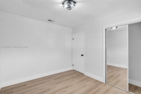 Villa ou maison à vendre à Miami Gardens, Floride: 4 chambres, 111.48 m2 № 2024180 - photo 25