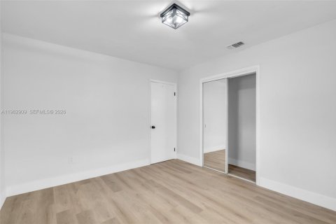 Villa ou maison à vendre à Miami Gardens, Floride: 4 chambres, 111.48 m2 № 2024180 - photo 15