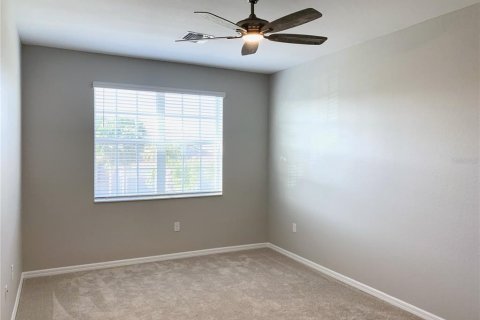 Townhouse in Punta Gorda, Florida 3 bedrooms, 196.02 sq.m. № 1917362 - photo 15