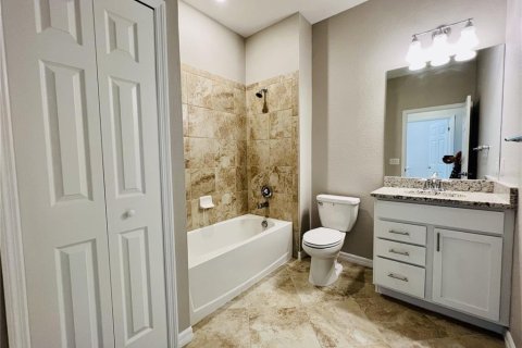 Townhouse in Punta Gorda, Florida 3 bedrooms, 196.02 sq.m. № 1917362 - photo 14
