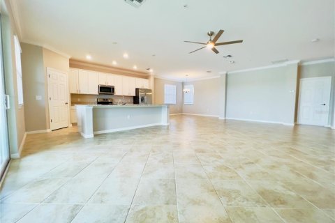 Townhouse in Punta Gorda, Florida 3 bedrooms, 196.02 sq.m. № 1917362 - photo 6