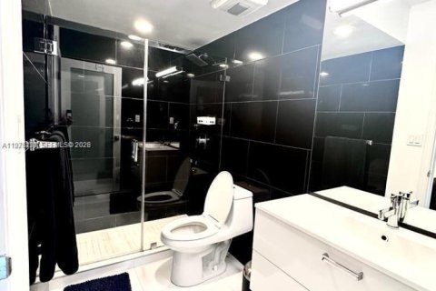 Condo in Miami Beach, Florida  № 2041903 - photo 13