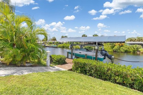 Casa en venta en Port Charlotte, Florida, 3 dormitorios, 119.57 m2 № 2387575 - foto 30