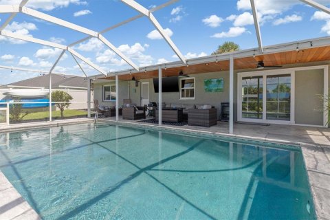 Casa en venta en Port Charlotte, Florida, 3 dormitorios, 119.57 m2 № 2387575 - foto 25