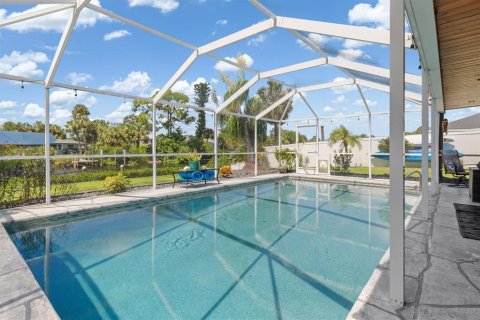 Casa en venta en Port Charlotte, Florida, 3 dormitorios, 119.57 m2 № 2387575 - foto 24