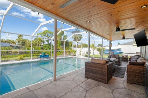 Casa en venta en Port Charlotte, Florida, 3 dormitorios, 119.57 m2 № 2387575 - foto 23