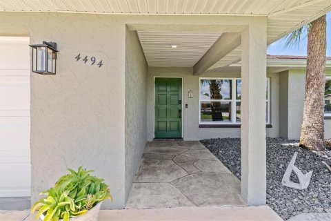 Casa en venta en Port Charlotte, Florida, 3 dormitorios, 119.57 m2 № 2387575 - foto 2